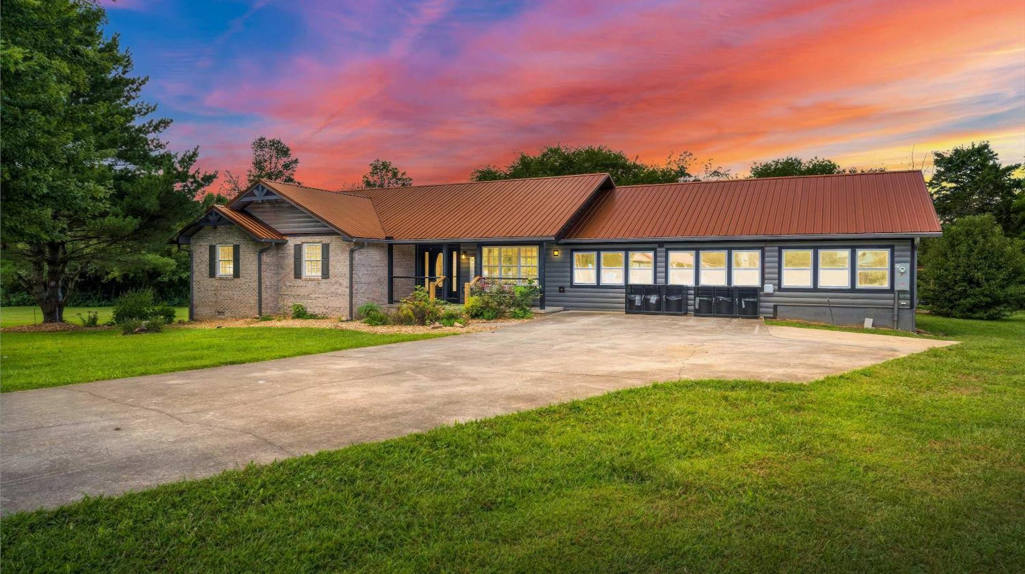 Poolside At Autumn Woods - Pool, Theater, Fireplace, Firepit, Arcade Sevierville Exterior foto